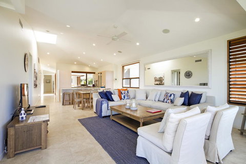 2 Hale Lani - Tourism Canberra 3