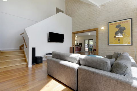 2 Marma Retreat With Jacuzzi, Heated Pool, Pet Friendly, Foxtel - Tourism Canberra 0