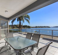2 The Shores Soldiers Point - Waterfront - Uninterrupted Water Views INCLUDING ALL LINEN  TOWELS Free Wi-Fi - Tourism Canberra