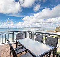 2/137 Soldiers Point Road - luxury unit on the waterfront with aircon and free unlimited Wi Fi - Tourism Canberra
