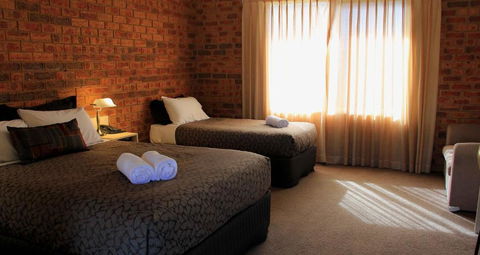 Broadford Sugarloaf Motel - Tourism Canberra 4