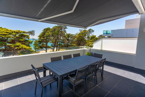 C-Scape Penthouse - Cowes Beach Front - Tourism Canberra 3