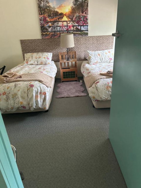 Butlers Guesthouse - Tourism Canberra 1