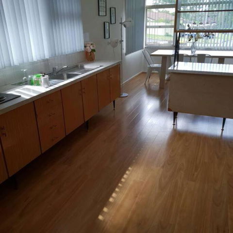 CAMPBELLTOWN HOLIDAY HOME 3 BED + FREE PARKING NCA039 - Tourism Canberra 2