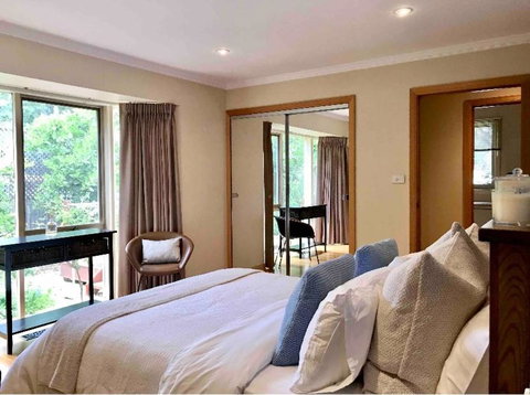 Cloud 9 Guest Suite - Tourism Canberra 1