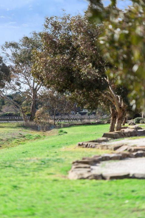 Crimson Ridge - Wines, Vines And Dine - Tourism Canberra 4