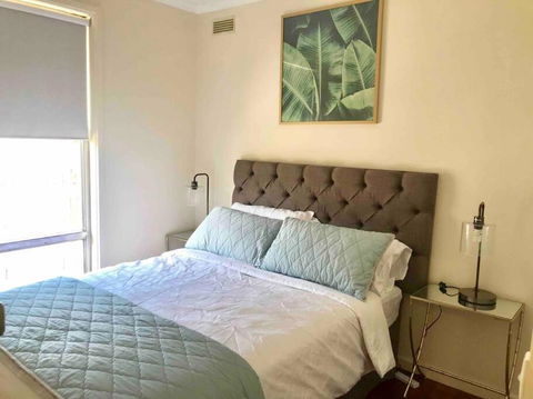 D118 Cawood Family Stay - Tourism Canberra 0