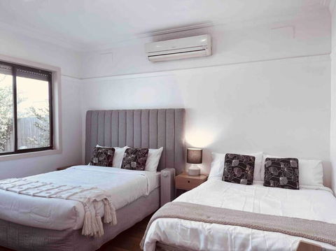 D139 Norfolk Cottage Stay - Tourism Canberra 1