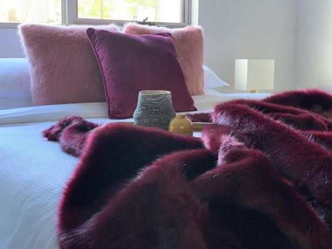 Damais - 4 King Or 8 Single Beds WiFi, Netflix, Alexa, Pet Friendly - Tourism Canberra 1
