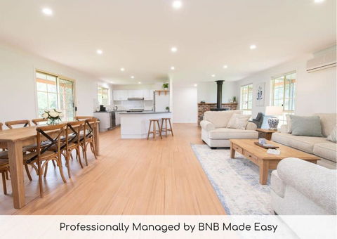 Darcy Brown House Modern Country Escape - Tourism Canberra 0