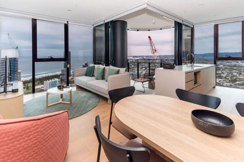 Darling Views 41st Floor Oasis With Pool - Tourism Canberra 0