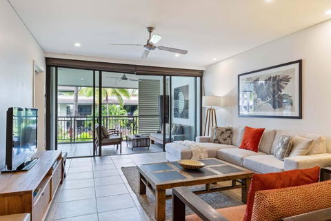 Devine Rooftop Penthouse At Temple Resort - Tourism Canberra 0