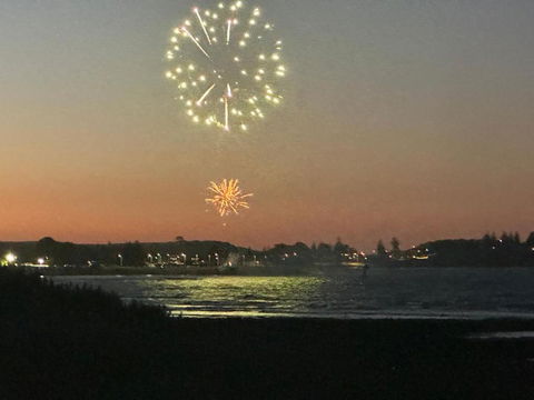 Devonport Breeze Escape - Tourism Canberra 1