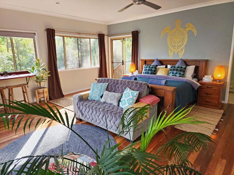 Deluxe Studio With Forest Views, Noosa Hinterland - Tourism Canberra 0