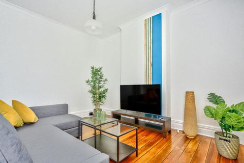 Darling Harbour 3 Bedroom House Glebe 2 E-Bikes Included - Tourism Canberra 0