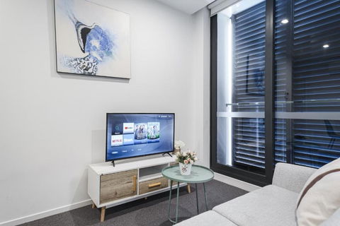 Delicate One Bed Room Footscray With Pool&gym - Tourism Canberra 1