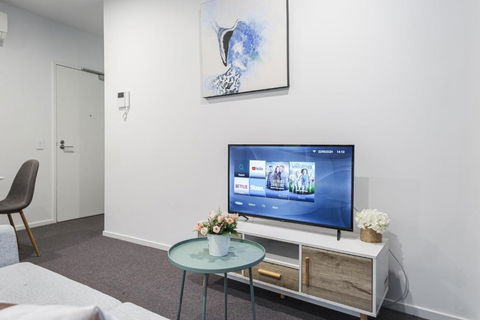 Delicate One Bed Room Footscray With Pool&gym - Tourism Canberra 2