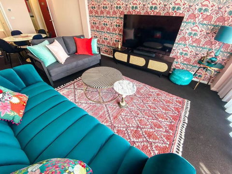Darling Harbour Stunning City Location With Pool, Gym, Wifi, Netflix - Tourism Canberra 4