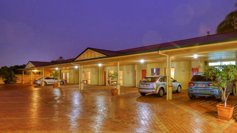 Dalby Homestead Motel - Tourism Canberra 3