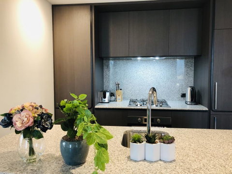 2BR APT In Melbourne CBD / Melbourne Uni / RMIT - Tourism Canberra 1