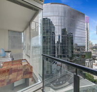 2BR Vue Grand Southbank Melbourne FREE Parking - Tourism Canberra