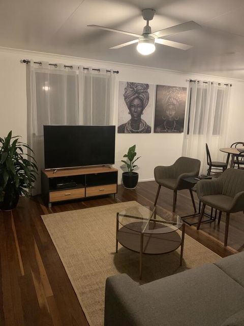 3 Bedroom Apartment - Tourism Canberra 0