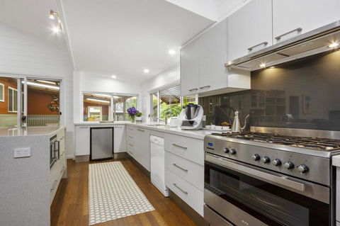 3 Macleay St, Narrawallee - Tourism Canberra 1
