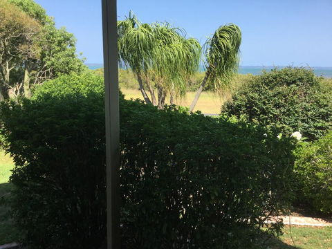 3 Sea/Fraser Island View Deckings, Beachfront, Marina - Tourism Canberra 2