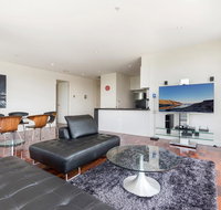 3-Bed Apartment with Parking Near Parks and Dining - Tourism Canberra