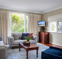 3-Bed House near Bondi Beach with Balcony Parking - Tourism Canberra
