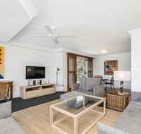 3/54 Lawson St - The Palms 3 - Tourism Canberra