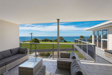 31 McMillan Crescent - Tourism Canberra 0