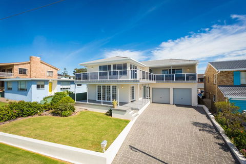 31 McMillan Crescent - Tourism Canberra 1