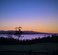 32 Zachary Drive Farm Stay Iconic Water Views - Tourism Canberra