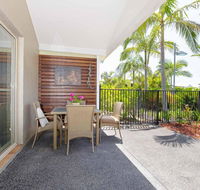 356 ' Oaks Pacific Blue' 265 Sandy Point Rd - Air conditioned direct pool access and suited for disability