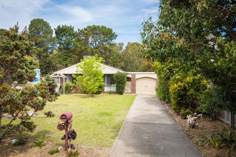 37 Mort Avenue - Tourism Canberra 1