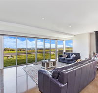38 OCEANE - Tourism Canberra