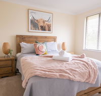 42 Rosemary Lane - Central Orange - Spacious Family Home - Quiet Lane - Tourism Canberra