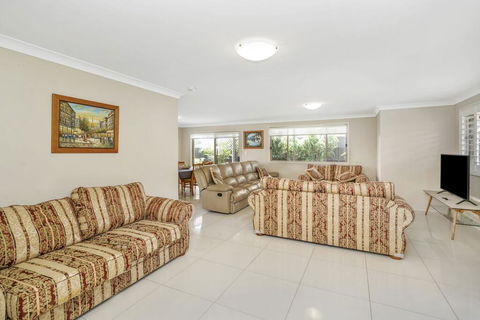 44 Oaks Avenue, No:4 - Tourism Canberra 3