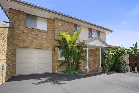44 Oaks Avenue, No:4 - Tourism Canberra 0