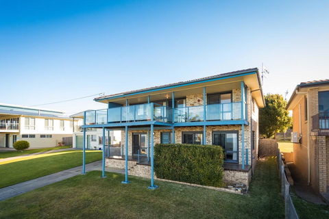 45 Hillside Cres Beach House - Tourism Canberra 0