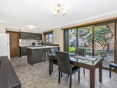 45 On REGENT - Tourism Canberra 2