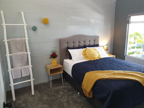 454 Charlton Esplanade Apartment - Tourism Canberra 0