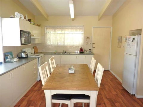6 Normandy St - Charm At The Inlet - Tourism Canberra 3