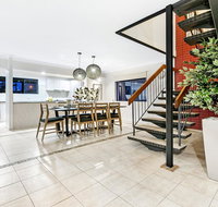 7 Bedroom Gold Coast Luxury Waterfront Home with Pool sleeps 20 - Tourism Canberra