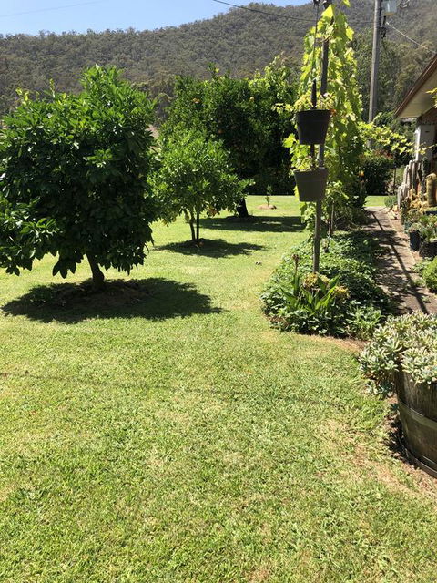 725 Myrtleford-Yackandandah Road - Tourism Canberra 1