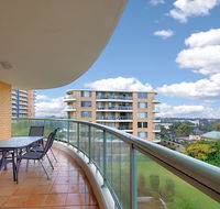 810 At The Plaza - Tourism Canberra