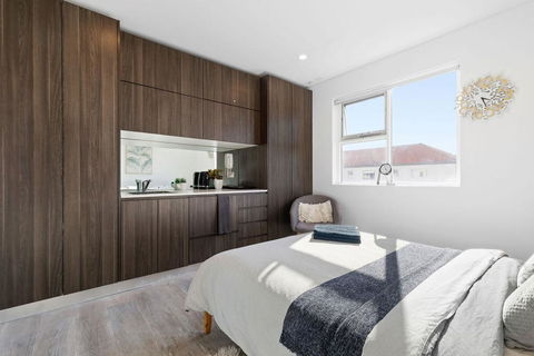 A Bright & Comfy Beach Studio, 5min Walk To Bondi Beach - Tourism Canberra 1
