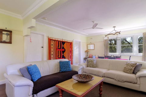 A Casa Del Sol - Tourism Canberra 1