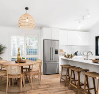 A PERFECT STAY - 3 Salty Sisters - Tourism Canberra